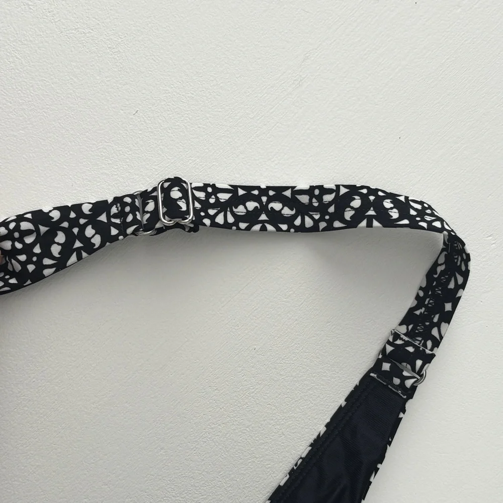 L.L. Bean Slimming Skirted One-Piece Swimsuit - UPF 40+, 10 Regular - Picture 12 of 12